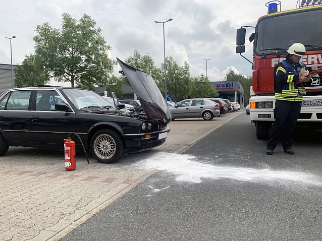 Bild: Einsatzort Pkw-Brand