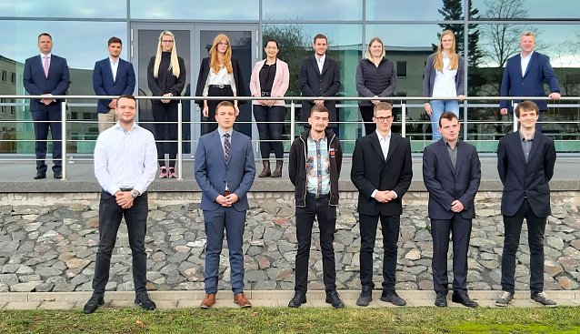Bild: Stolze Absolventen, die zu den Besten des Landes z&auml;hlen