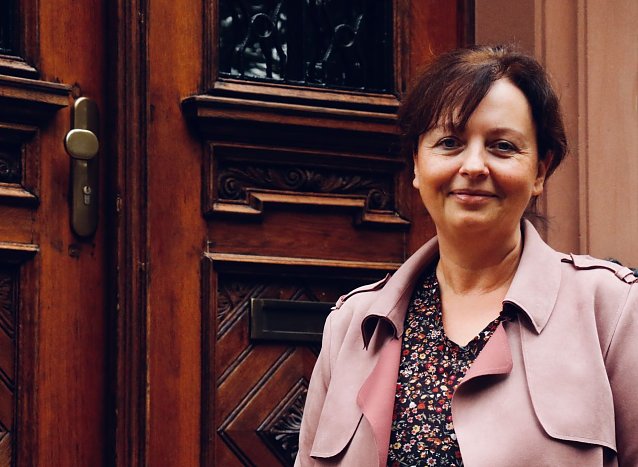 Bild: Yvette Schatz hat mit einem kleinen B&uuml;ro in der Geschwister-Scholl-Stra&szlig;e angefangen und besch&auml;ftigt heute 43 Kollegen bei den "Kleinen Wegen"