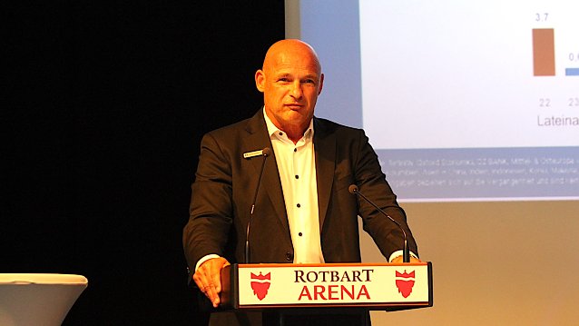 Bild: Bankvorstand Peter Herbst weckte Hoffnungen in seinem Bericht