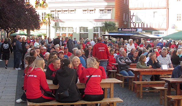 Bild: Volksfeststimmung gestern bei der Saisoner&ouml;ffnung des THC