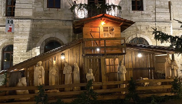 Bild: Weihnachtskrippe vor dem Rathaus in bad Langensalza