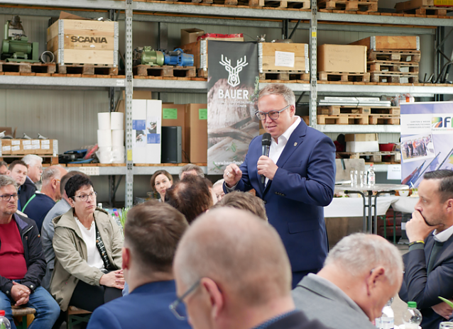 Bild: Ministerpr&auml;sident Mario Voigt beim Handwerkerfr&uuml;hst&uuml;ck in Nohra