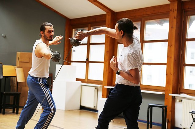 Bild: Kampfchoreograf Jean-Loup Fourure bringt f&uuml;r "Zorro" die n&ouml;tige Dramatik auf die B&uuml;hne