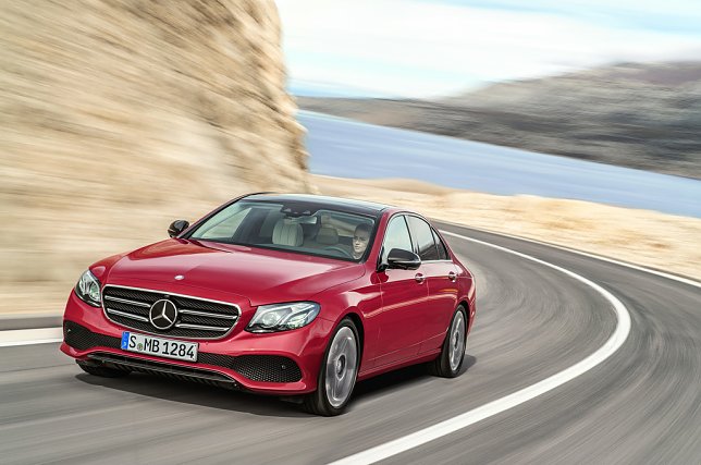 Bild: Mercedes-Benz Umweltzertifikat von TÜV Süd nach der ISO-Richtlinie 14062