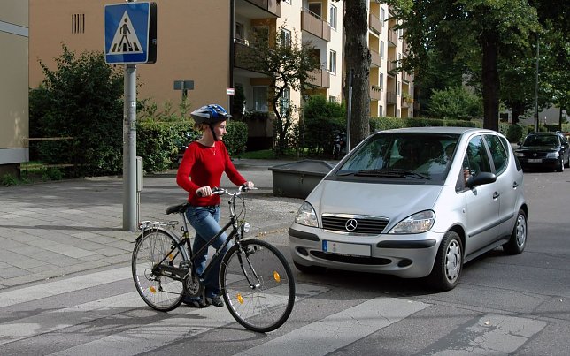 Bild: Absteigen und schieben