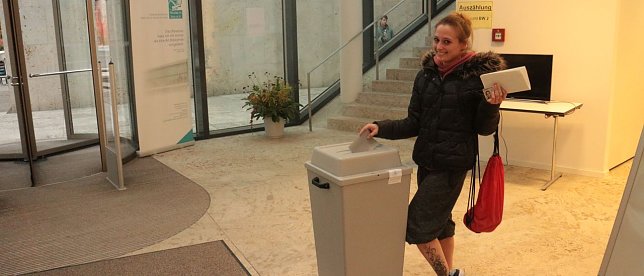 Bild: Eine der letzten Stimmen in Nordhausen abgegeben