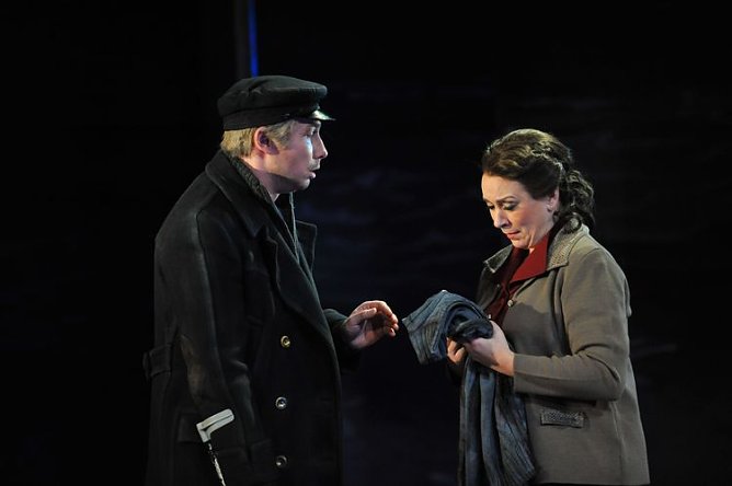 grimes (Foto: theater) grimes (Foto: theater)