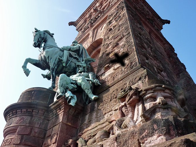 Reinigungskur für Kyffhäuserdenkmal (Foto: Karl-Heinz Herrmann) Reinigungskur für Kyffhäuserdenkmal (Foto: Karl-Heinz Herrmann)