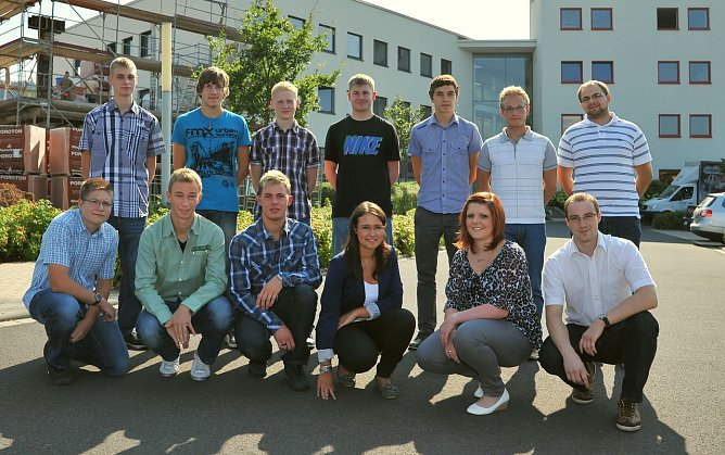 Berufsstart mit Verantwortung für die Region (Foto: EW) Berufsstart mit Verantwortung für die Region (Foto: EW)