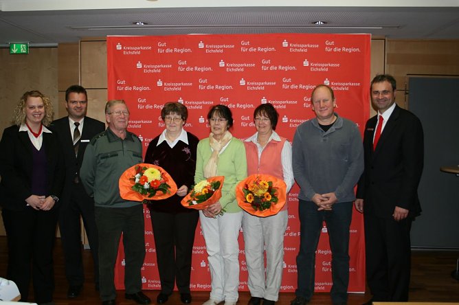 Gewinner beim PS-Los-Sparen (Foto: Kreissparkasse Eichsfeld) Gewinner beim PS-Los-Sparen (Foto: Kreissparkasse Eichsfeld)