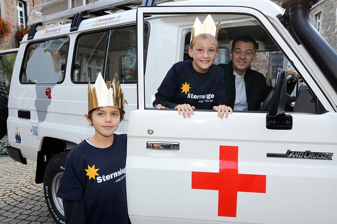 Krankenwagen für Tansania (Foto: Andreas Schmitter) Krankenwagen für Tansania (Foto: Andreas Schmitter)