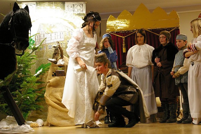 Aschenbrödel (Foto: Ilka Kühn) Aschenbrödel (Foto: Ilka Kühn)