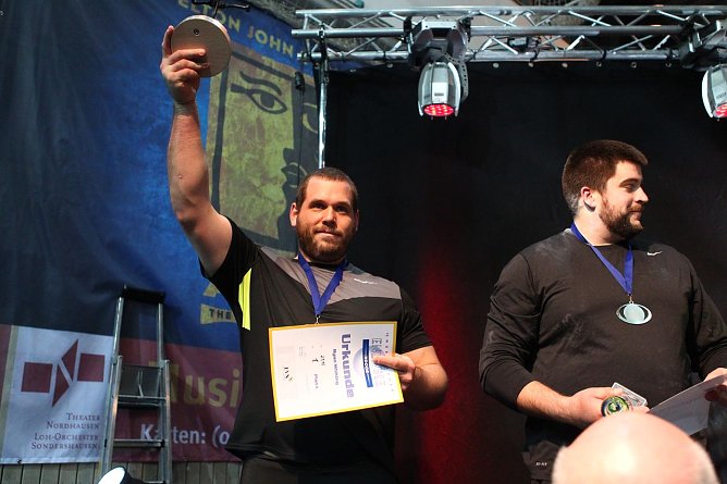 Der klare Sieger, links im Bild (Foto: Christoph Keil)