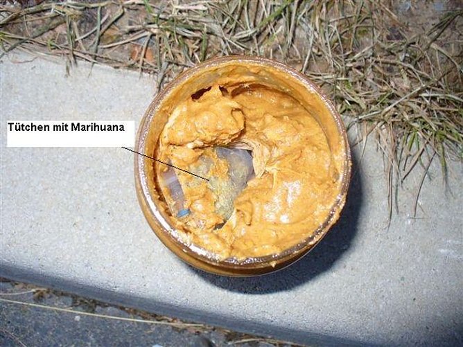 Brotaufstrich mit Inhalt (Foto: Zoll)