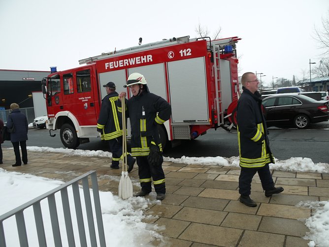 Feuerwehreinsatz am Teich (Foto: Ilka K&uuml;hn)