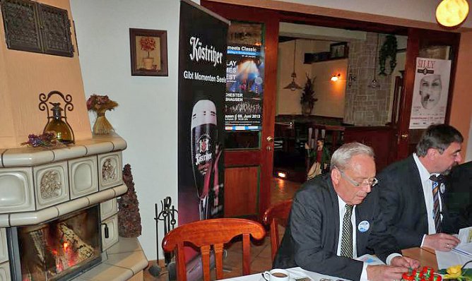 Thüringer Gastlichkeit und Köstlichkeit (Foto: Karl-Heinz Herrmann) Thüringer Gastlichkeit und Köstlichkeit (Foto: Karl-Heinz Herrmann)