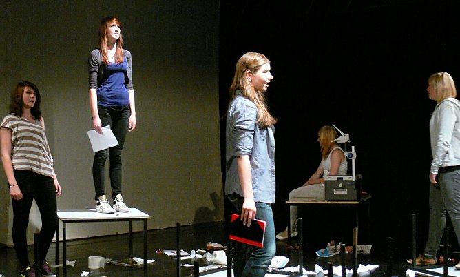 Sch&uuml;ler machen Theater (Foto: Theater Nordhausen)