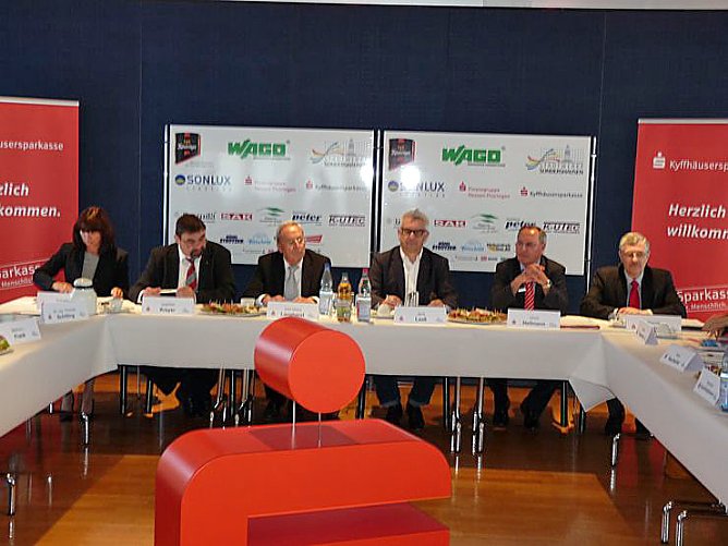 Schlossgeschichten und mehr (Foto: Karl-Heinz Herrmann) Schlossgeschichten und mehr (Foto: Karl-Heinz Herrmann)