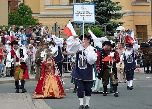 DVD zum Festumzug (Foto: Karl-Heinz Herrmann)