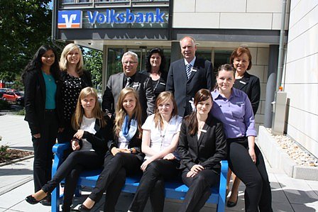 Neue Azubis bei der Volksbank (Foto: Cornelia Kurth-Scharf)