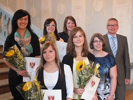 Die neuen Verwaltungsfachangestellten (Foto: Philip Bode) Die neuen Verwaltungsfachangestellten (Foto: Philip Bode)