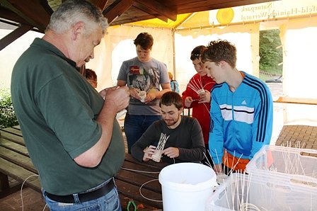 K&ouml;rbchen flechten (Foto: Ilka K&uuml;hn)