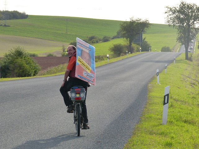 Stra&szlig;enwahlkampf (Foto: privat)