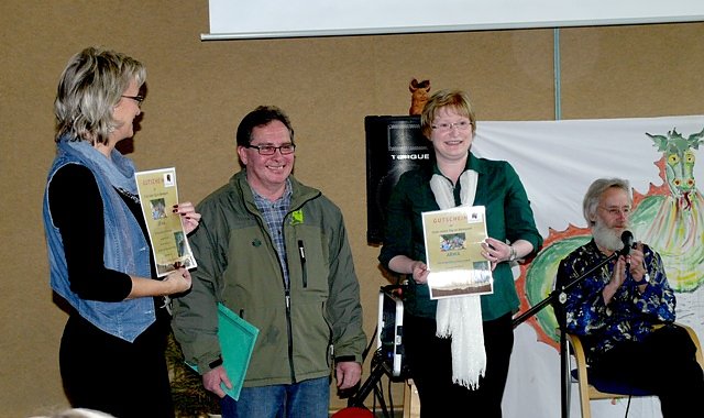 Spendenübergabe AEWA (Foto: Ilka Kühn) Spendenübergabe AEWA (Foto: Ilka Kühn)