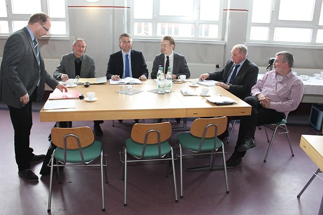 Arbeitskreis SchuleWirtschaft (Foto: Schulamt) Arbeitskreis SchuleWirtschaft (Foto: Schulamt)