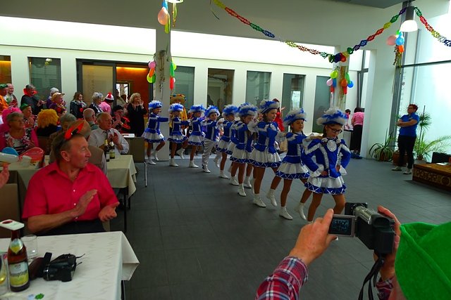 Garde beim Seniorenfasching (Foto: Werner Probst)