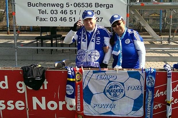 Wacker-Fans (Foto: A. Müller) Wacker-Fans (Foto: A. Müller)