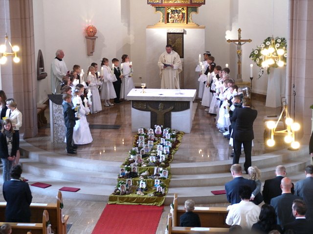 Erstkommunion (Foto: Ilka Kühn) Erstkommunion (Foto: Ilka Kühn)