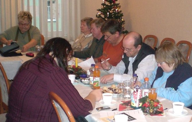 Beratung (Foto: Henze) Beratung (Foto: Henze)