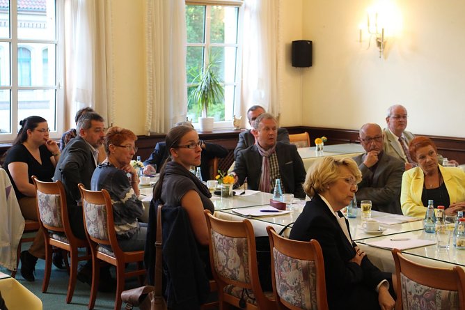 engagiertes Publikum in der Neanderklinik (Foto: Angelo Glashagel)