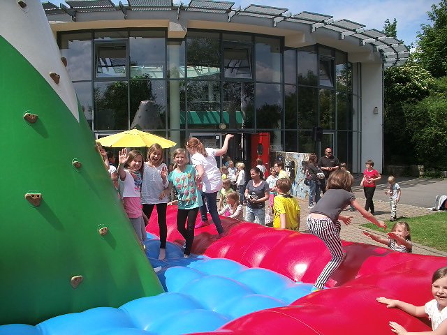 Kinderfest im Jugendzentrum (Foto: Sabine Drews) Kinderfest im Jugendzentrum (Foto: Sabine Drews)