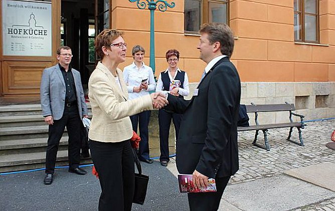 Prominente Premiereng&auml;ste (Foto: Karl-Heinz Herrmann)