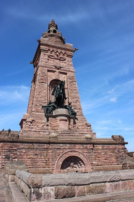 Kyffh&auml;userdenkmal &uuml;bergeben (Foto: Karl-Heinz Herrmann)