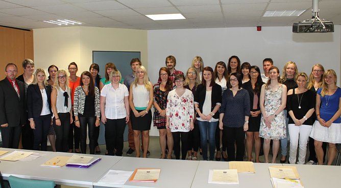 Verbeamtet (Foto: Staatliches Schulamt Nordthüringen) Verbeamtet (Foto: Staatliches Schulamt Nordthüringen)