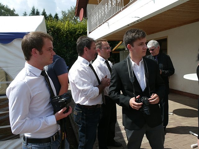 Scheck&uuml;bergabe in Dingelst&auml;dt (Foto: Ilka K&uuml;hn)