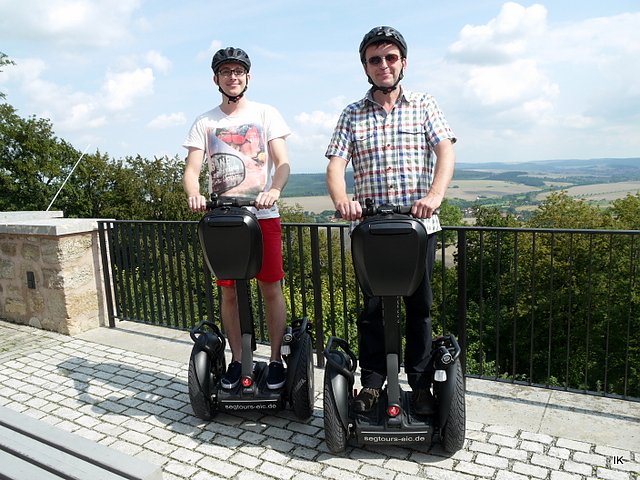 Mit dem Segway unterwegs (Foto: Ilka Kühn) Mit dem Segway unterwegs (Foto: Ilka Kühn)