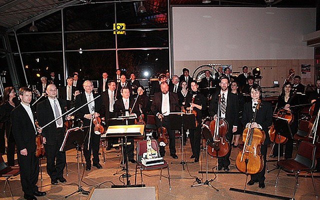 Konzertantes im Autohaus (Foto: Will)