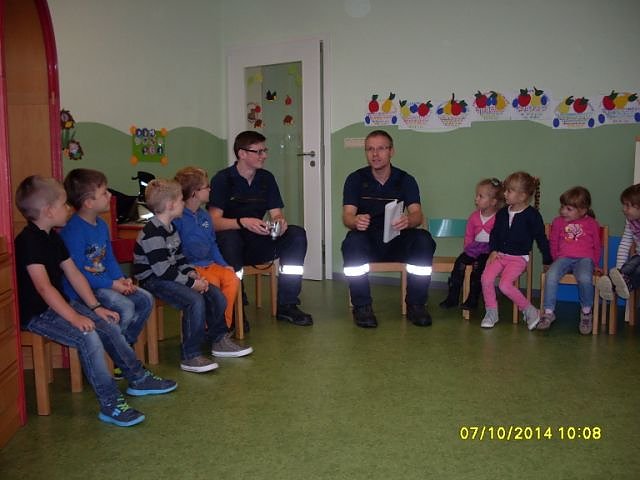 Zu Besuch im Kindergarten (Foto: Markus Janitzki)