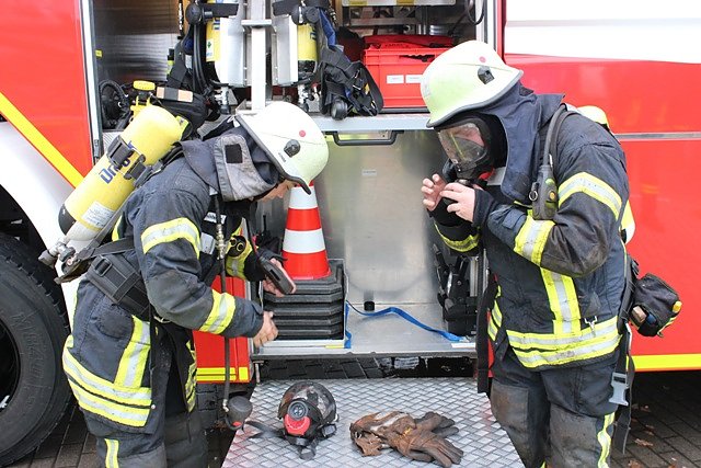 Brand in Betrieb in Hig (Foto: Feuerwehr Heiligenstadt) Brand in Betrieb in Hig (Foto: Feuerwehr Heiligenstadt)