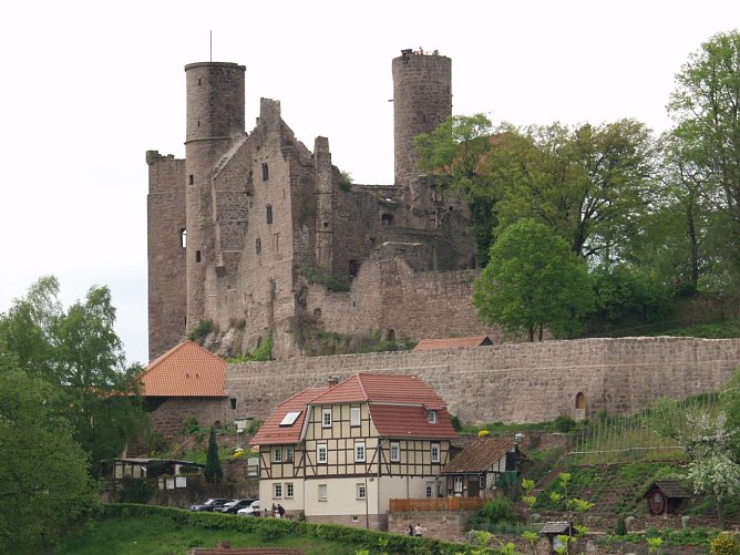 Burgruine Hanstein (Foto: Ilka Kühn) Burgruine Hanstein (Foto: Ilka Kühn)