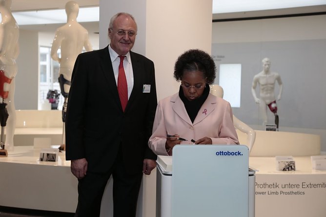 Besuch aus Mosambike (Foto: Ottobock)