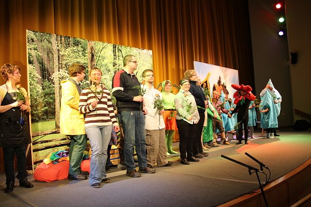 Lebenshilfe mit Märchenspiel (Foto: Gisela Reinhardt) Lebenshilfe mit Märchenspiel (Foto: Gisela Reinhardt)