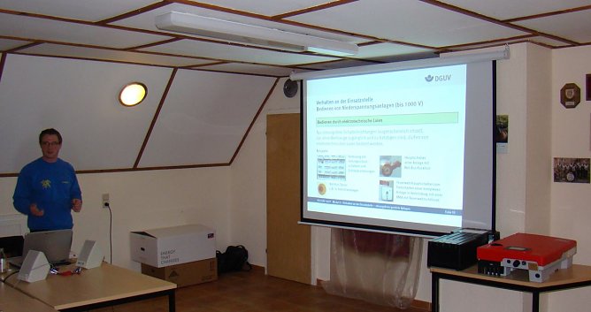 Vortrag bei Feuerwehr (Foto: Markus Janitzki)