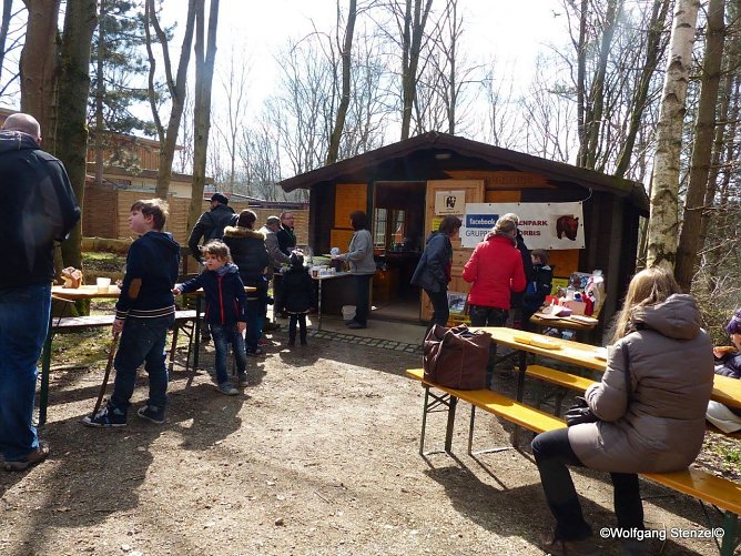 Ostern im Bärenpark (Foto: Wolfgang Stenzel) Ostern im Bärenpark (Foto: Wolfgang Stenzel)