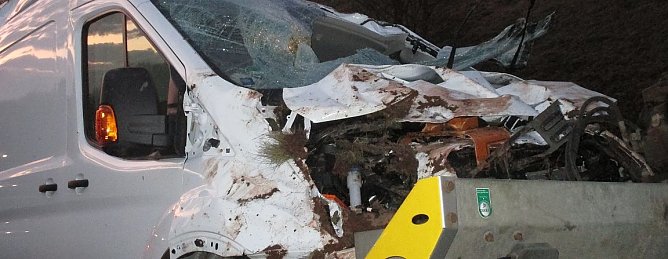 Crash auf der Autobahn (Foto: API)